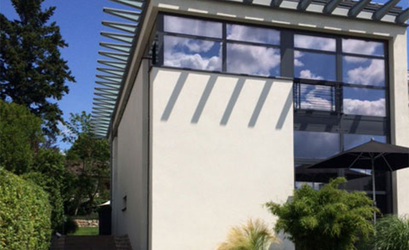 rodinný dom s rohovým pásovým hliníkovým oknom mima PE 78N od Milan Magula - Mima